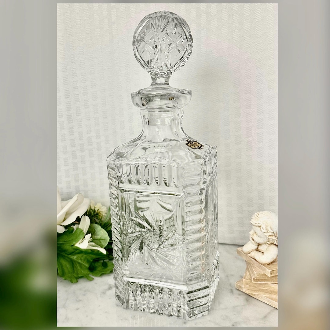 価格改定値下げしました！CRYSTAL DECANTER Vintage Kristal Zajecar Crystal Decanter Cut Crystal Barware