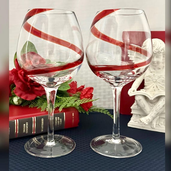 Pier 1 Red Swirline Balloon Wine Glasses / Red Pier 1 Swirline Glasses / Swirline Balloon Pier 1 Wine Glasses / Pier 1 Balloon Wine Glasses