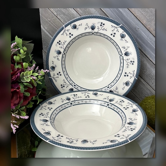 Royal Doulton Cambridge Soup Bowls / Cambridge Rim Soup Bowls / Royal Doulton Vintage Blue and White Dishes / Cambridge Royal Doulton Bowls