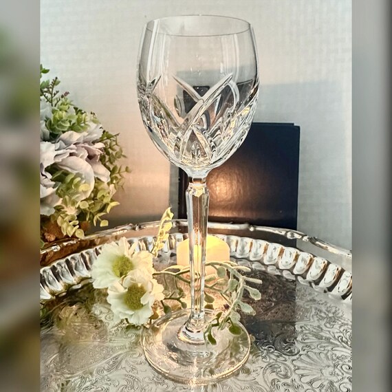 Waterford Lucerne Wine Glass / Vintage Waterford Crystal Lucerne Wine Goblet / Lucerne Wine Glass / Waterford Crystal Vintage Wine Glass