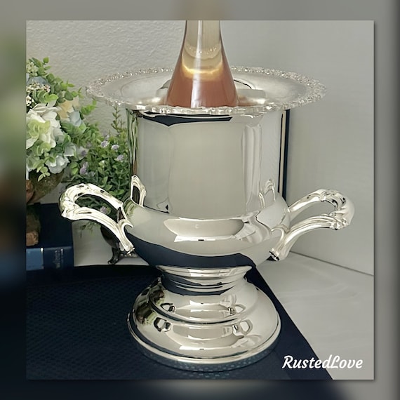 Oneida Champagne Bucket / Oneida Du Maurier Silver Plated Ice Bucket / Silverplated Ice Bucket/ Oneida Ice Bucket / Vintage Champagne Bucket