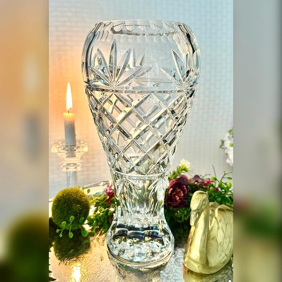 Large Cut Crystal Flower Vase / Vintage Heavy Centerpiece Clear Crystal Vase / Blown Crystal Flower Vase / Vintage Crystal Flower Vase