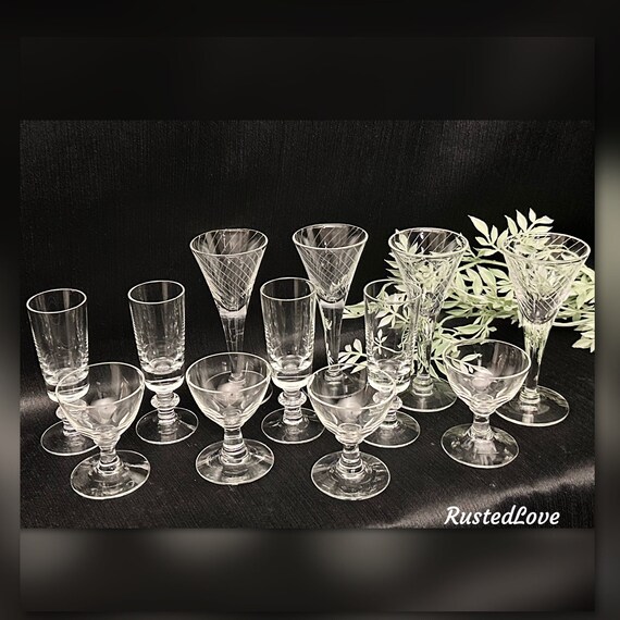 Aperitifs Digestifs Stemware / Vintage Cordial Glasses / Liquor Glasses  /vintage Cordial Glass Set / Clear Glass Cocktail Glasses / 12 