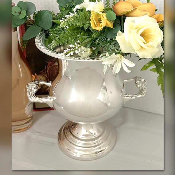 Vintage Sheridan Silver Plated Champagne Bucket / Sheridan Ice Bucket / Vintage Silverplated Wine Chiller / Centerpiece Silver Plated Urn