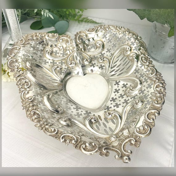 12" Gorham Sterling Silver Pierced Heart Bowl / Vintage Centerpiece Sterling Centerpiece Bowl / Gorham Silver Pierced Bowl A4314 Bowl XL