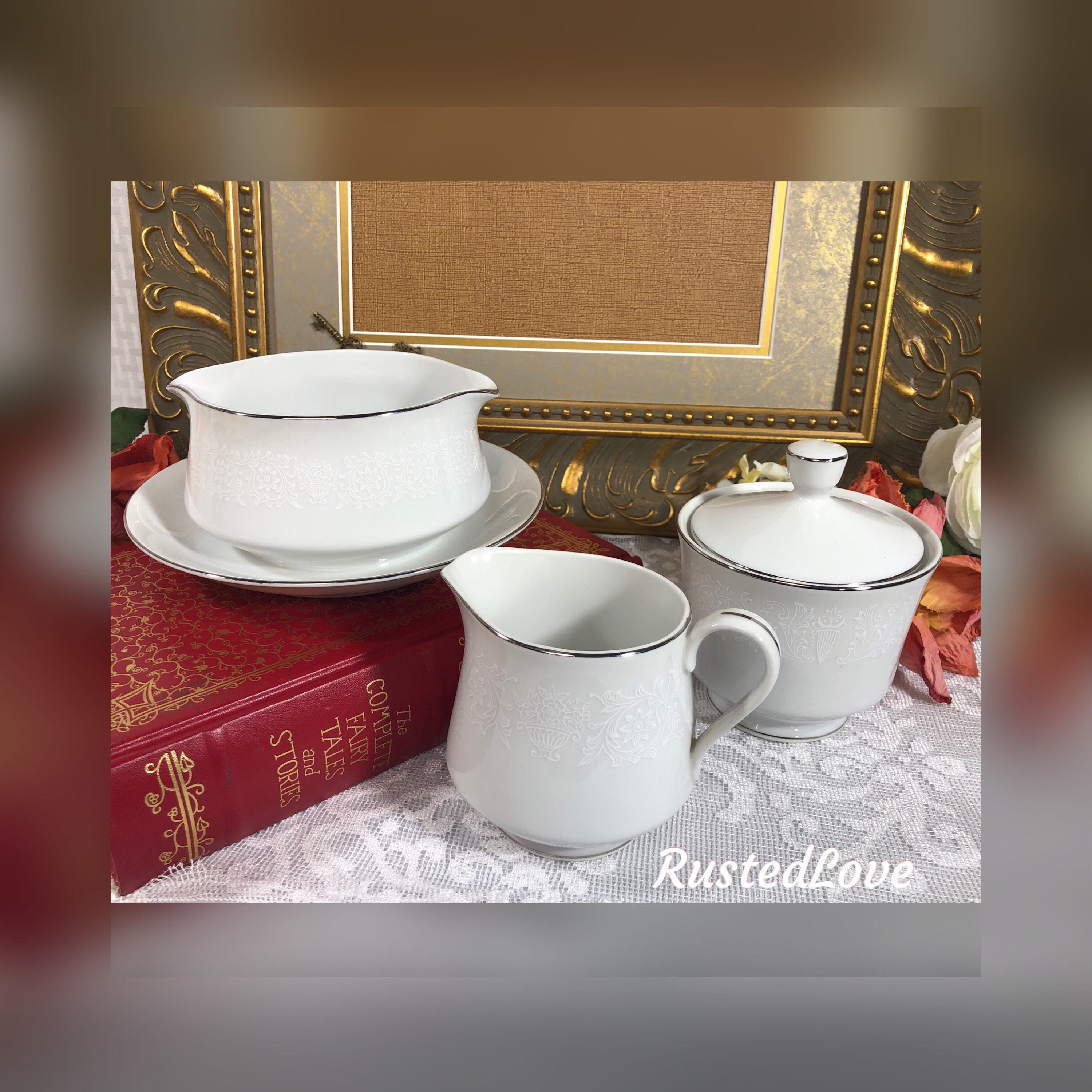 [Letter3 5] Crown Victoria Lovelace Fine China - rncaf14