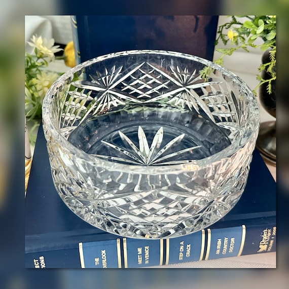 Crystal Centerpiece Bowl / Cut Crystal Candy Dish /Decorative Bowl / Crystal Candle Holder / Centerpiece Flower Bowl / Crystal Wine Coaster