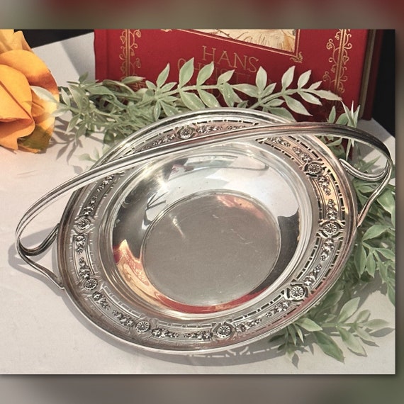 Sterling Silver Brides Basket / Vintage Sterling Silver Compote / Silver Candy Dish / Vintage Handled Bowl / Vintage Sterling Candy Dish