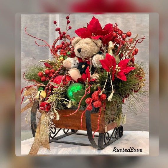 Christmas Sleigh Floral Arrangement / Christmas Centerpiece Holiday Sleigh / Tabletop Christmas Centerpiece Decoration / Hearth Decoration