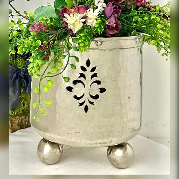 Italian Silver Cachepot Planter / Pierced Silver Plated Italian Vase / Foral Cutout Planter w/ Ball Feet / Italian Silverplated  MCM Planter
