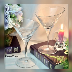 Pier 1 Crackled Martini Glasses / Pier 1 Martini Crackle Barware Glasses / Crackle Pier 1 Martini Glasses / Pier 1 Martini Glasses - 2