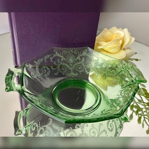 Vintage Fostoria Uranium Glass Candy Dish / Sweet Meat Depression Glass Serving Plate / Vintage Fostoria Green Square Handled Glass Dish