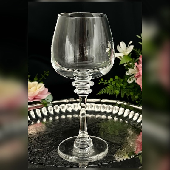 Claro Pottery Barn White White Glass / Vintage Claro Replacement Wine Goblet / Pottery Barn Claro White Wine Goblet / Vintage Wine Glass