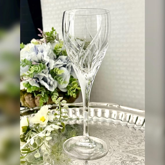 Waterford Summer Breeze Wine Glass / Vintage Summer Breeze Waterford Wine Glass / Blown Waterford Crystal Wine Goblet / Summer Breeze Wine