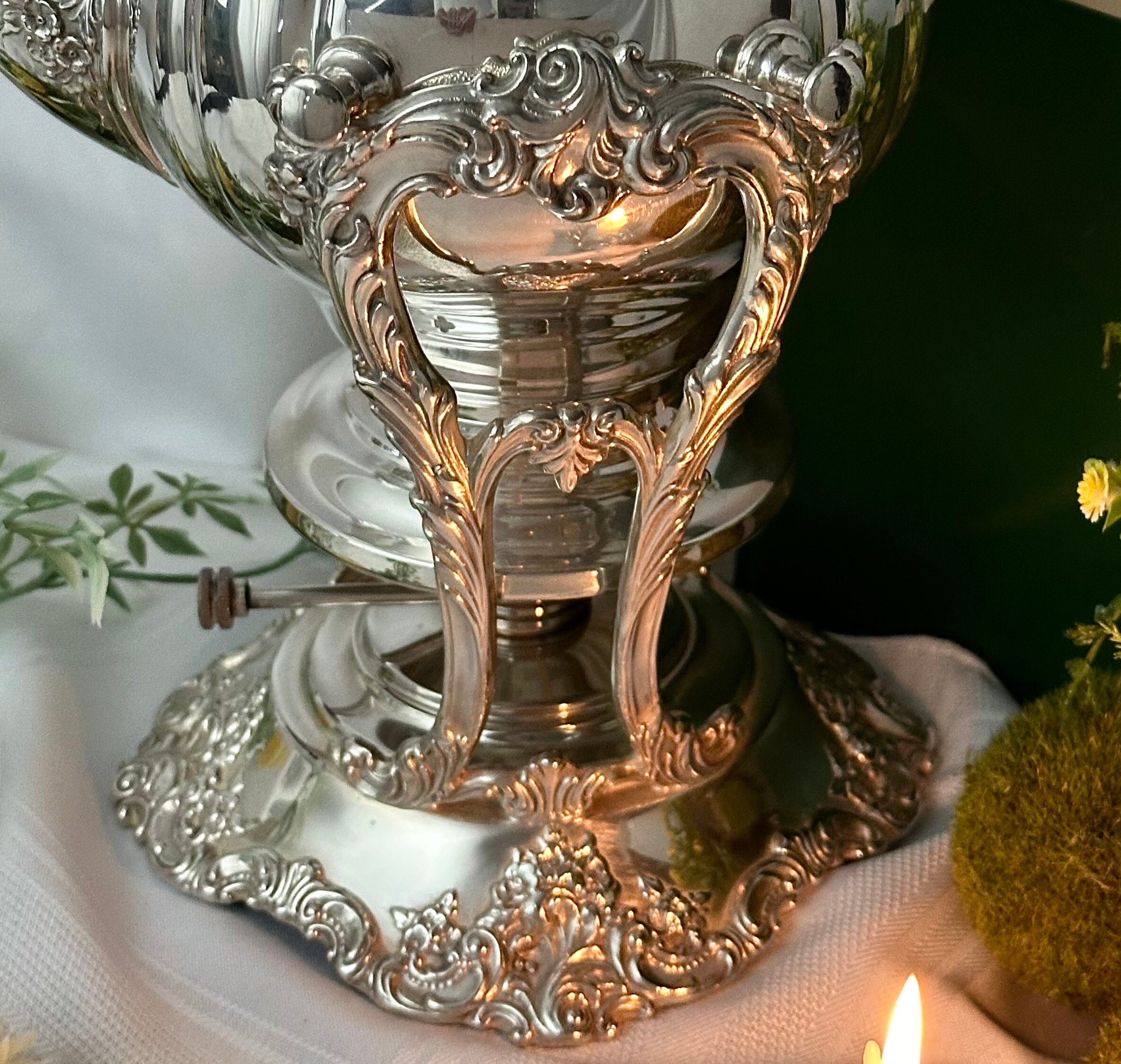 Wallace Baroque Tilting Tea Pot / Wallace Silver Plated Tea Pot