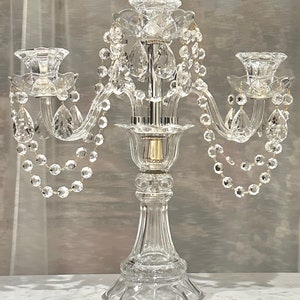 Grand Candélabre Crystal Clear Upcyclé – Cristaux Argent Et Or – Style Romantique