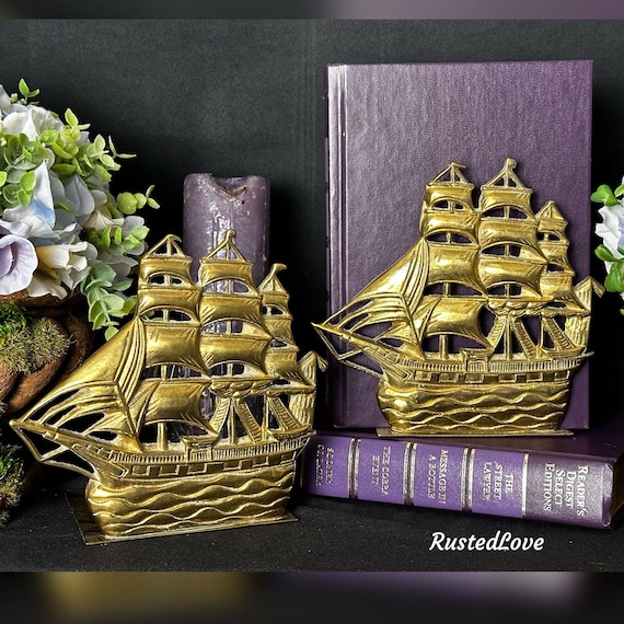 Brass Ship Bookends / Sailboat Book holders / Nautical Decor / Solid Brass / Vintage Home Decor / Metal Bookends / Dads Gift / Office Decor