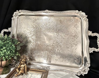 Sheridan Silver Shell & Gadroon Tray / Vintage Silverplated