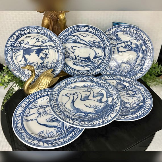 Williams-Sonoma Brittany Farm Plates /  Williams Sonoma Blue & White Farm Scene Plates / Cow, Pig, Ducks, Rooster, Hen, Sheep, Duck Plates