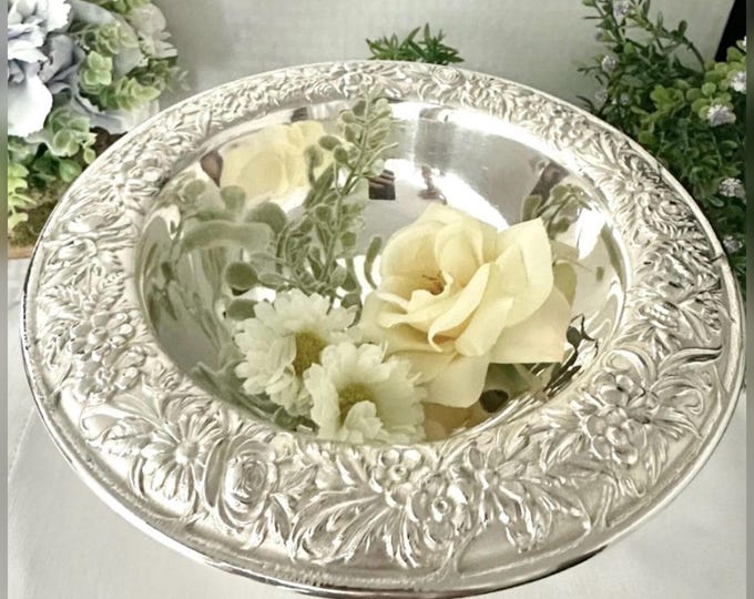Kirk & Sons Sterling Repousse Compote Bowl Tazza Footed Silver Centerpiece