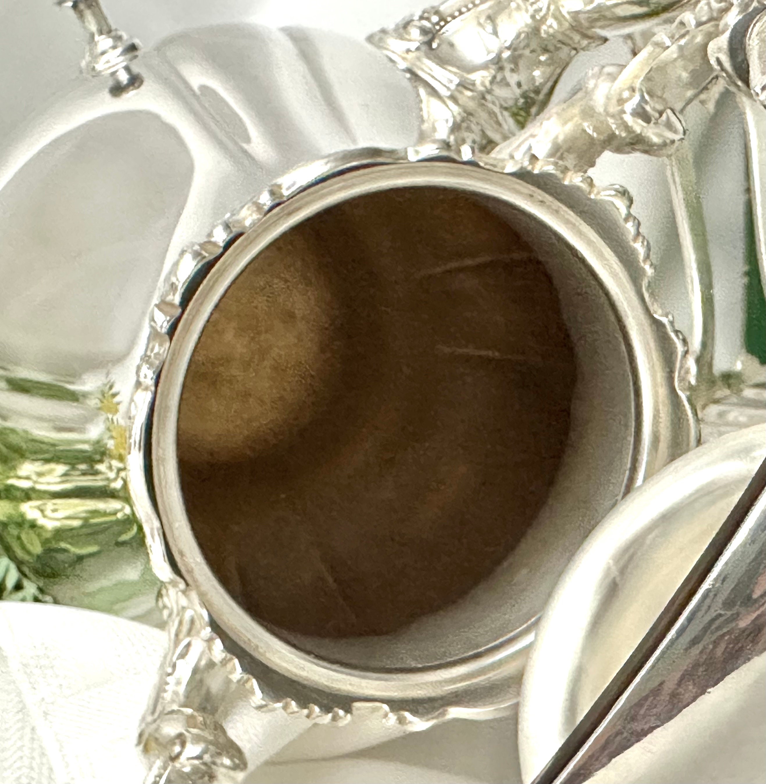 Wallace Baroque Tilting Tea Pot / Wallace Silver Plated Tea Pot