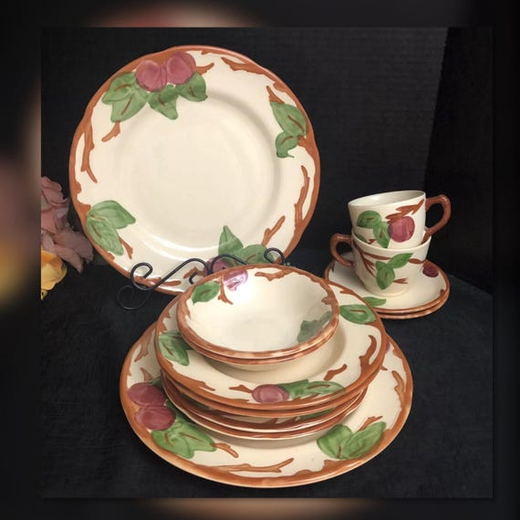 Vintage Franciscan Apple Dishes / Hand painted Dishes / Made in England / Vintage England Back stamp / Hand painted Apples / 12 Pieces