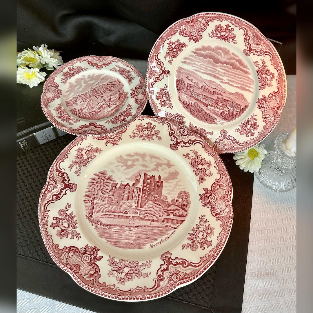Johnson Brothers Old Britain Castles Pink 3 Piece Plate Set