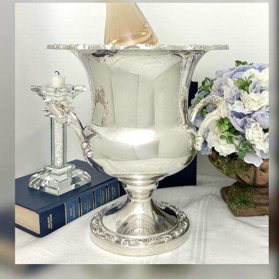 Champagne Bucket Silver Plated / Vintage Silverplated Ice Bucket / Vintage Silver Trophy Urn with Liner / Centerpiece Silver Plated Vase