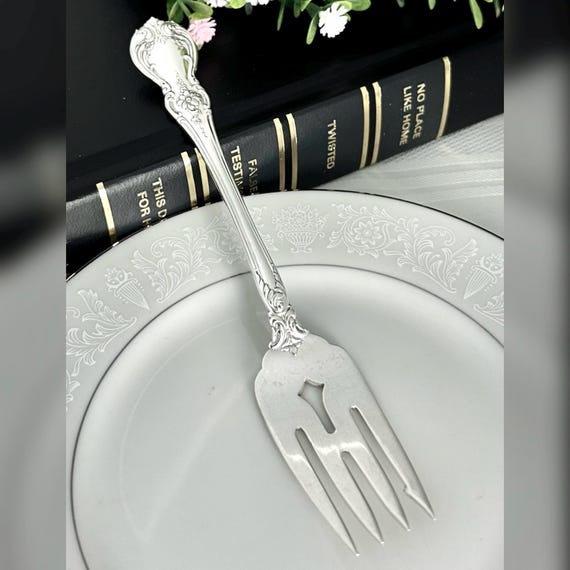 Towle Old Masters Sterling Salad Fork / Vintage Sterling Silver Towle Old Masters Fork / Sterling Towle Old Masters Individual Salad Fork