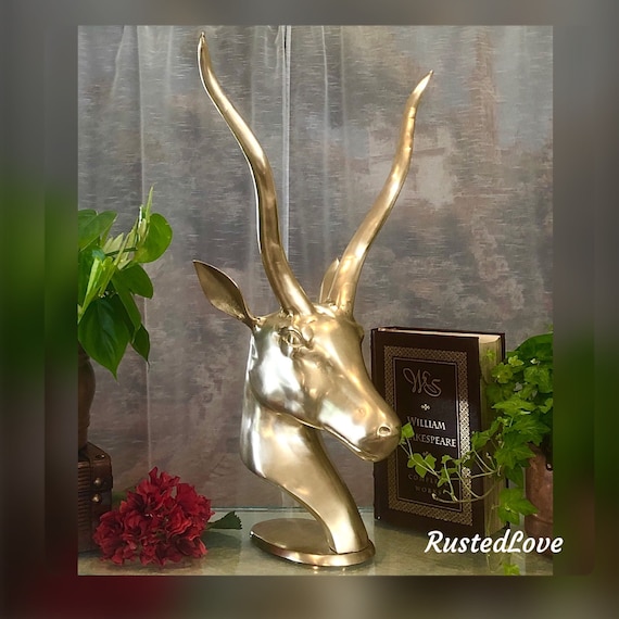 Brass Antelope Statue / Vintage Gazelle Statue / Mid Century Modern / Animal Sculpture / Hollywood Regency Decoration / Vintage Antelope