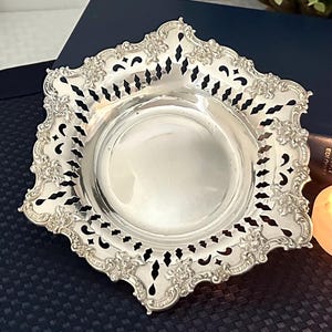 Towle Sterling Silver Pierced Bon Bon Dish - Vintage Filigree Ornate Dish - Pierced Filigree Candy Bowl / Sterling Towle Nut Bowl - 4.4 Oz