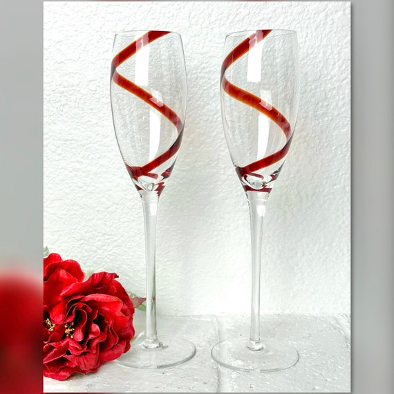 Red glass champagne flutes online