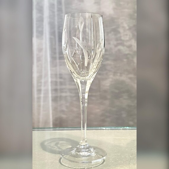 Mikasa Calla Lily Wine Glass / Vintage Mikasa Crystal Wine Goblet / Mikasa Crystal Wine Glass / Miikasa Blown Glass Petula Wine Goblet