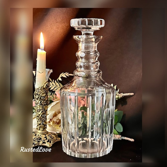Crystal Decanter / Vintage Barware / Glass Decanter with Stopper / Vintage Liquor Holder / Mid Century Wine Holder / Clear Glass Decanter