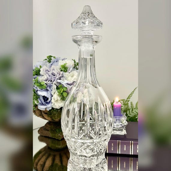 Waterford Crystal Decanter / Vintage Waterford Barware Liquor Holder / Cut Crystal Decanter & Stopper / Crystal Waterford Decanter