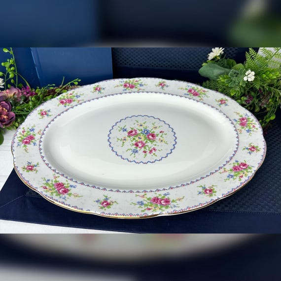 Petite Point Royal Albert Oval Platter / Petite Point Royal Albert Serving Dish / Royal Albert England Bone China  / Petite Point China
