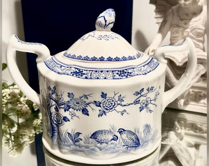 Furnivals 1913 Blue White Lidded Sugar Bowl Quail Mark England Antique