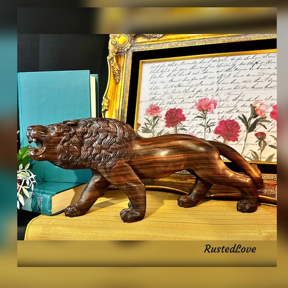 Vintage Lion Statue / Hand Carved Lion / Wooden Lion Sculpture / Roaring Lion Figurine / African Lion Wooden Sculpture / Hand Carved Lion