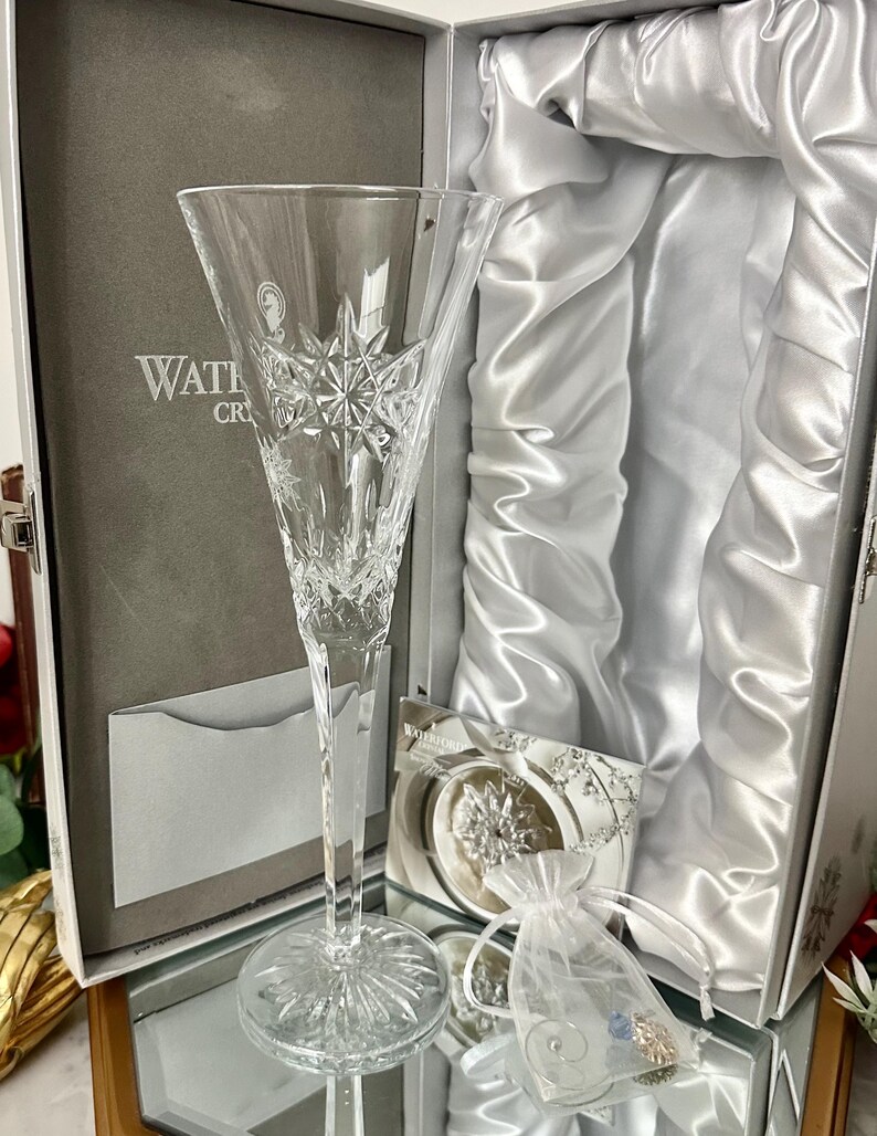Waterford Snowflake Wishes Champagne Flute - Thumbnail 5
