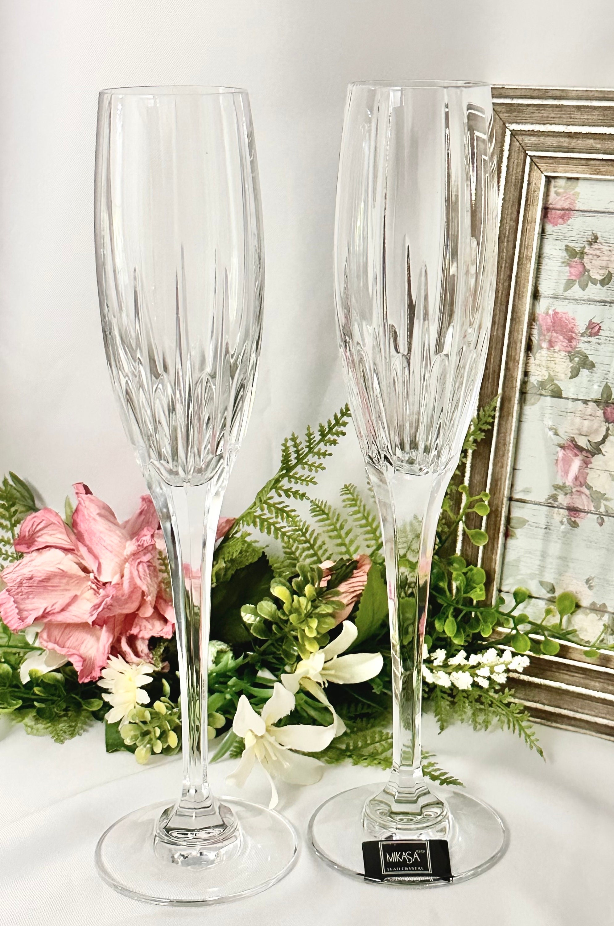 Mikasa Champagne Flutes - Household Items - Niagara Falls, Ontario