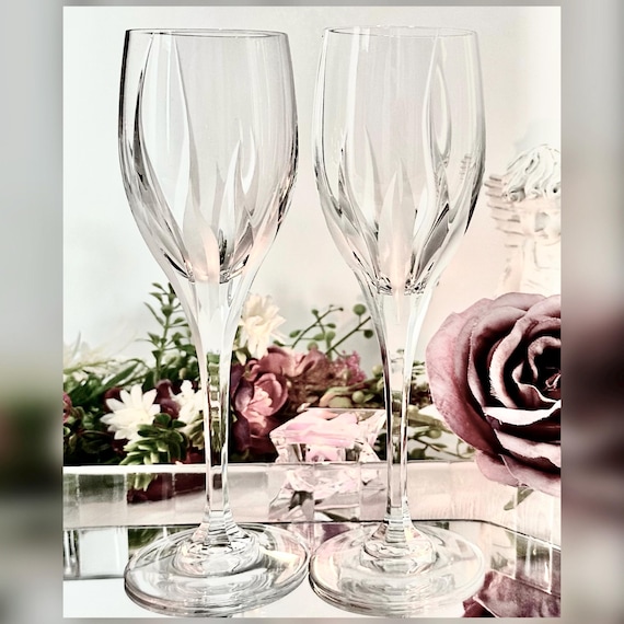 Mikasa Crystal Flame D'Amore Wine Glasses Pair Elegant Replacement