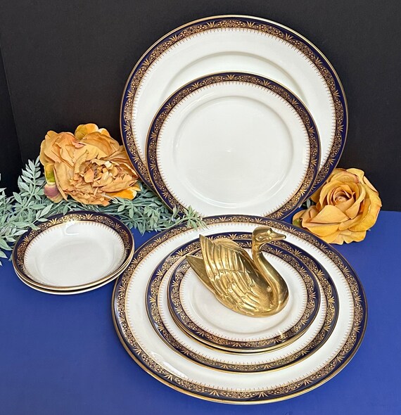 Aynsley Balmoral Blue Dinnerware Cobalt Blue Gold Rim England 8