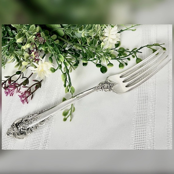 Wallace Grand Baroque Sterling Silver Dinner Fork 8" Replacement Flatware