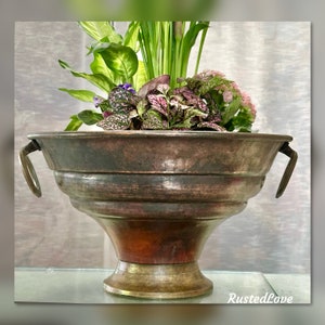 Antique Copper Centerpiece Bowl / Copper Hand Hammered Bowl / Copper Planter / Antique Hand Crafted Copper Planter / Large Copper Planter