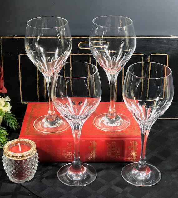 Vintage Water Glasses / Wine Glasses / Mikasa Chelea / Crystal Glasses /  Elegant Glassware / Hand Blown Glass / Drinking Glasses / Set of 4 