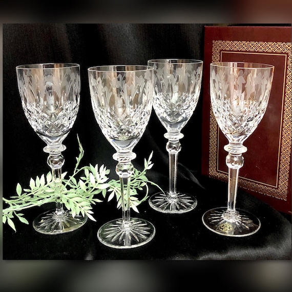 Rogaska Queen Wine Glasses / Vintage Rogaska Wine Glasses / Queen Wine Glasses / Rogaska Vintage Wine Goblets / Vintage Wine Glasses - 4 pc