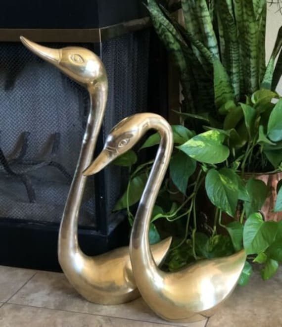 Vintage Brass Swans / Pair of Large Swans /mid Century Modern / Beach Decor  / Gold Bird Sculptures / Solid Polished Brass / Vintage Birds -  Canada