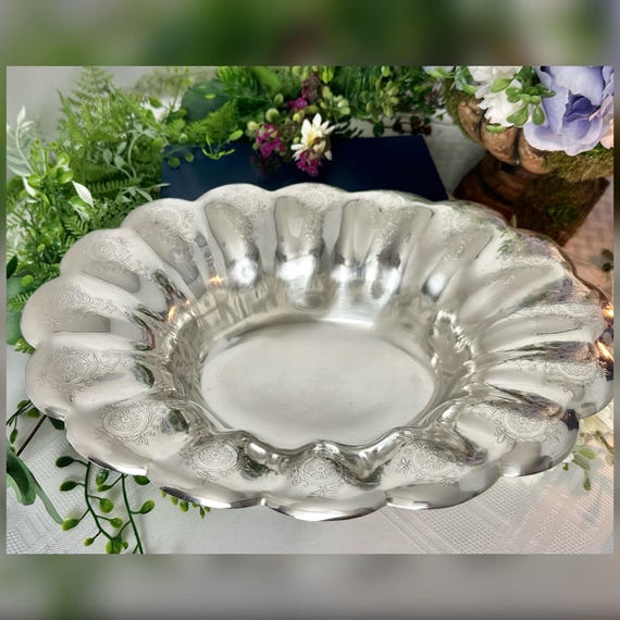 Large Sterling Silver Centerpiece Bowl 391g Etched Fruit Wedding Vegetable Bowl