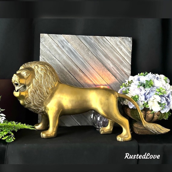 Brass Lion Statue / Brass Mid Century Modern Lion Statue / Solid Brass Vintage Lion Gold Figurine / Vintage Brass Lion Statue / Large Lion