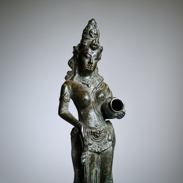 Goddess Lakshmi statue